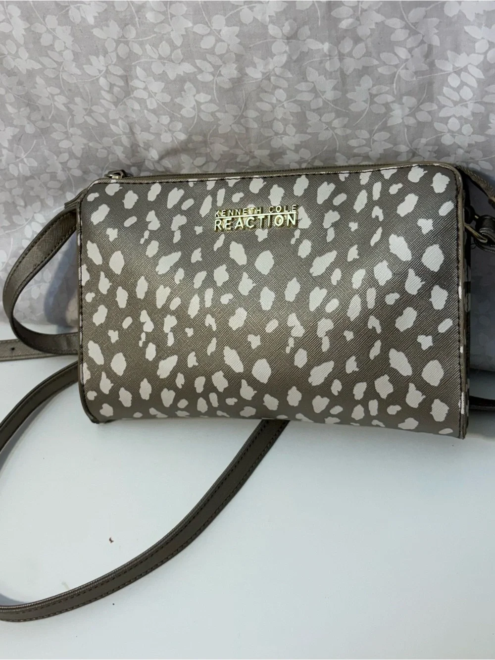 Kenneth Cole Reaction add chic